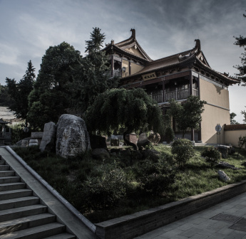 方山风景区：定林寺