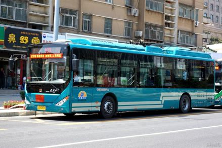 K103路中通LCK6123GEV型双源无轨电车（已更换）