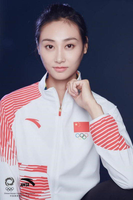 李玲