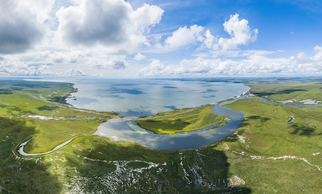 呼伦湖北端湖面