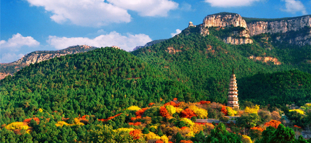 灵岩寺所在地区地形植被状况