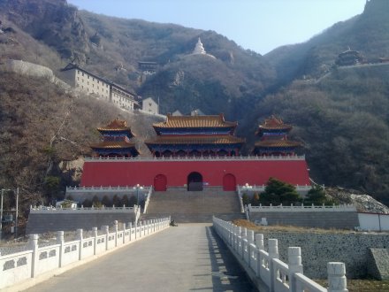 龙峰山风景区