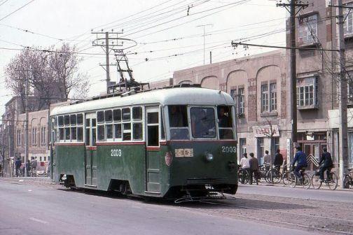 80年代运行于201路的DL2000型，已退役