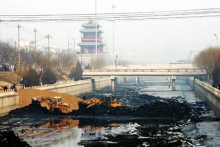 德胜门外的土城沟便是元大都北京护城的遗迹